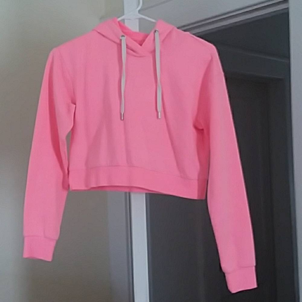 H&M cropped pink hoodie